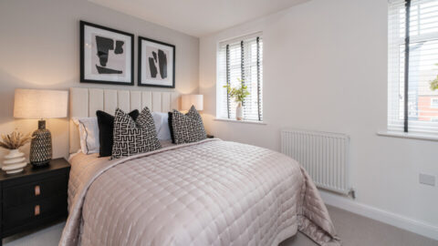 BDWM-The-main-bedroom-of-the-Greenwood-show-home-at-Heritage-Grange-960x540.jpg