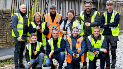 Volunteers-from-Airedale-Group-with-the-Aire-Rivers-Trust-960x540.jpg