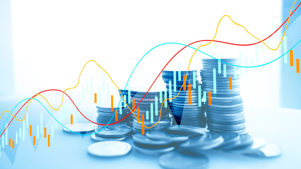 Concept of Risk management business financial and managing investment percentage interest rates.Money Coin stack step down graph with arrow and dollar icon.Pile of coins and graph. Asset management.