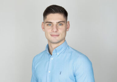 Oskar-cropped-1.jpg