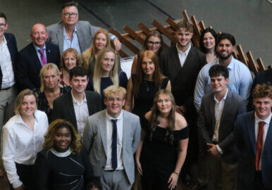 PlanBEE-Rail-Graduation_cropped.jpg