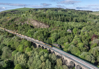 Saddleworth-Viaduct_cropped.jpg